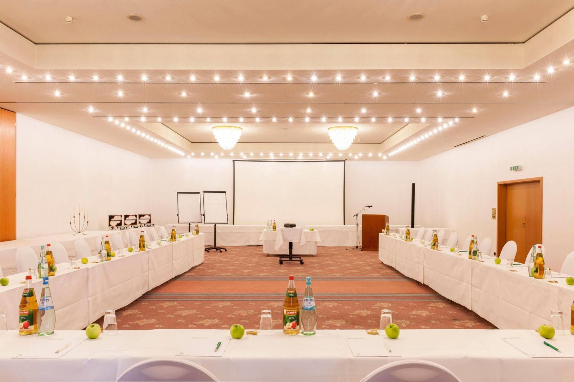 Wyndham Garden Donaueschingen Ξενοδοχείο Εξωτερικό φωτογραφία
