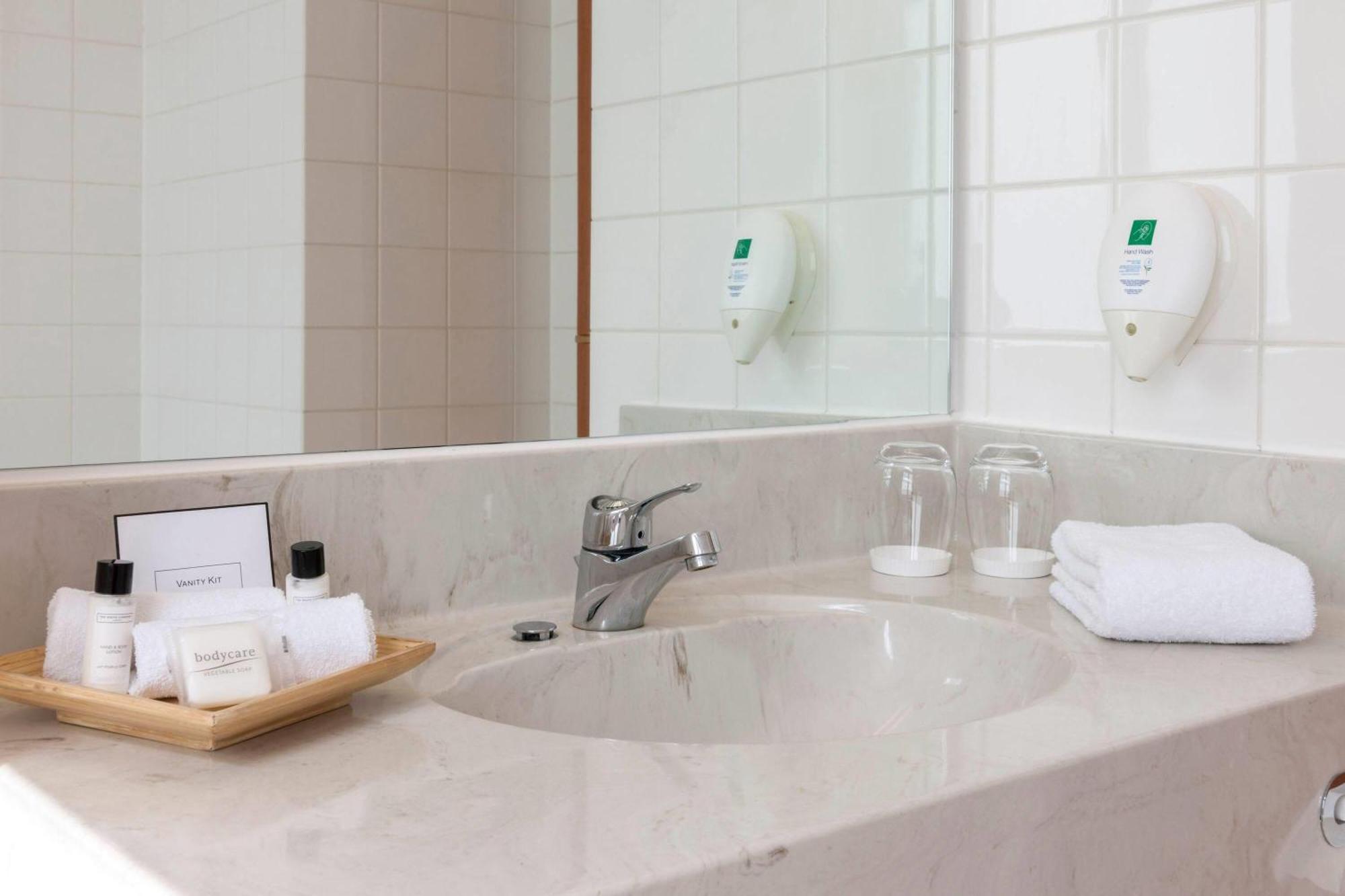 Wyndham Garden Donaueschingen Ξενοδοχείο Εξωτερικό φωτογραφία